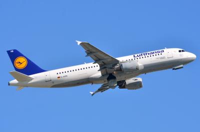 Photo of aircraft D-AIPB operated by Lufthansa