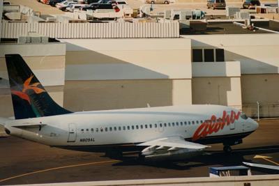 Photo of aircraft N809AL operated by Aloha Airlines