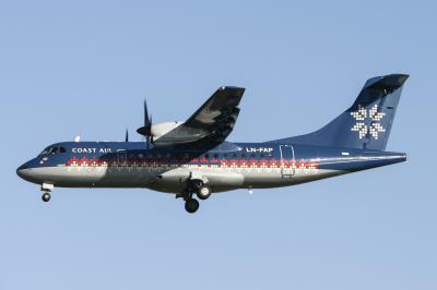 Photo of aircraft LN-FAP operated by Coast Air