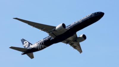 Photo of aircraft ZK-OKQ operated by Air New Zealand