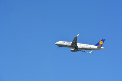 Image of aircraft registration D-AIUX - A A320-214(WL) operated by Lufthansa