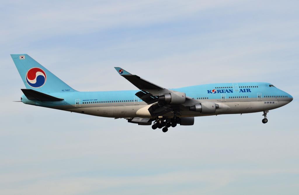 Photo of aircraft HL7487 operated by Korean Air Lines