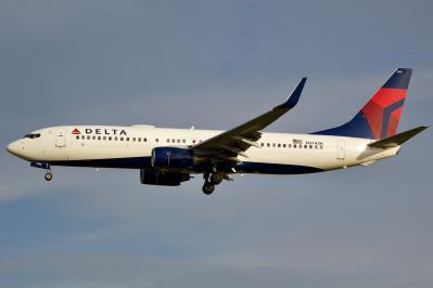 Photo of aircraft N3743H operated by Delta Air Lines