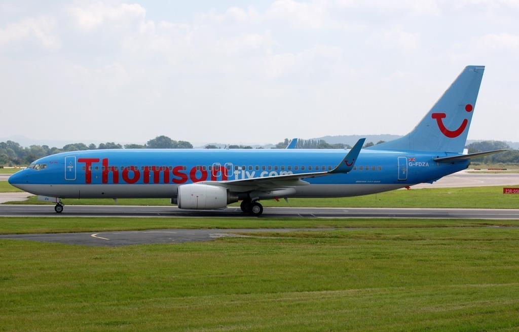 Photo of aircraft G-FDZA operated by Thomsonfly