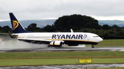 Photo of aircraft EI-ESX operated by Ryanair