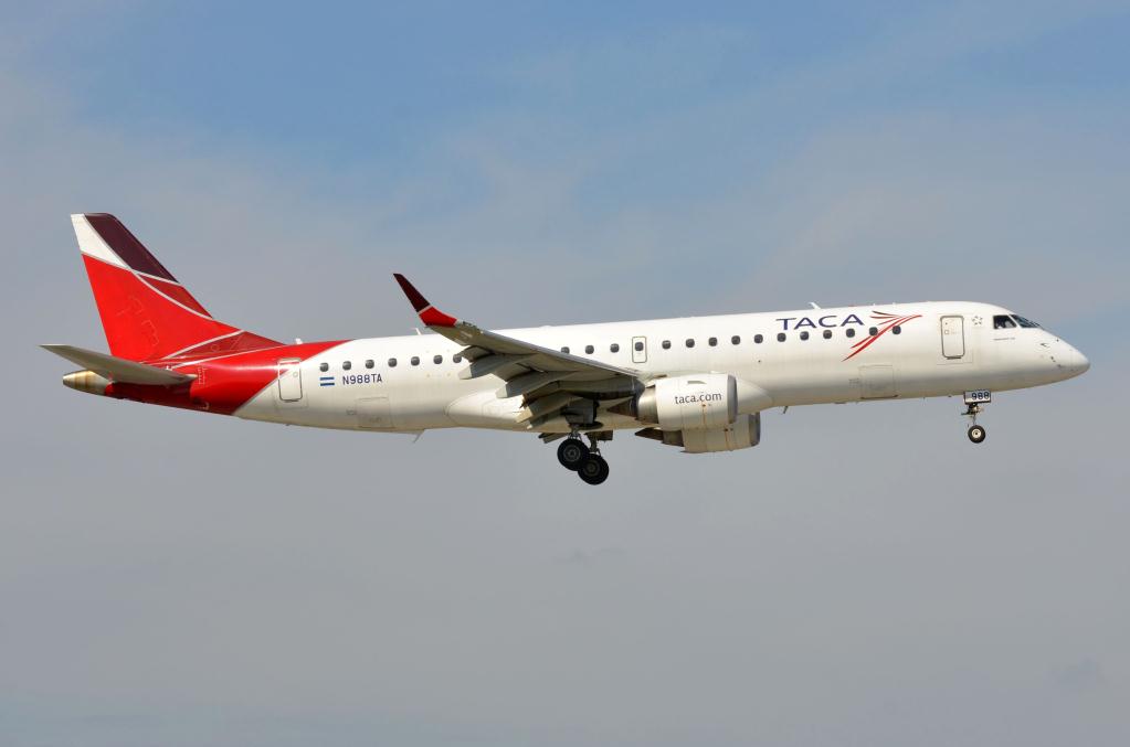 Photo of aircraft N988TA operated by TACA International Airlines