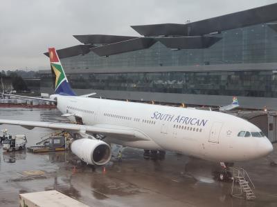 Photo of aircraft ZS-SXU operated by South African Airways