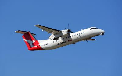 Photo of aircraft VH-SBW operated by QantasLink