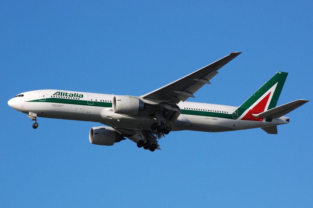 Photo of aircraft I-DISU operated by Alitalia