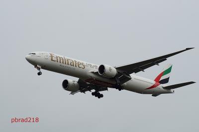 Photo of aircraft A6-EPH operated by Emirates