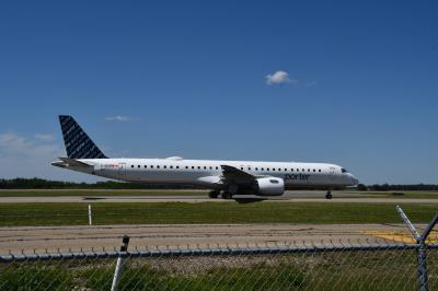 Photo of aircraft C-GKQR operated by Porter Airlines