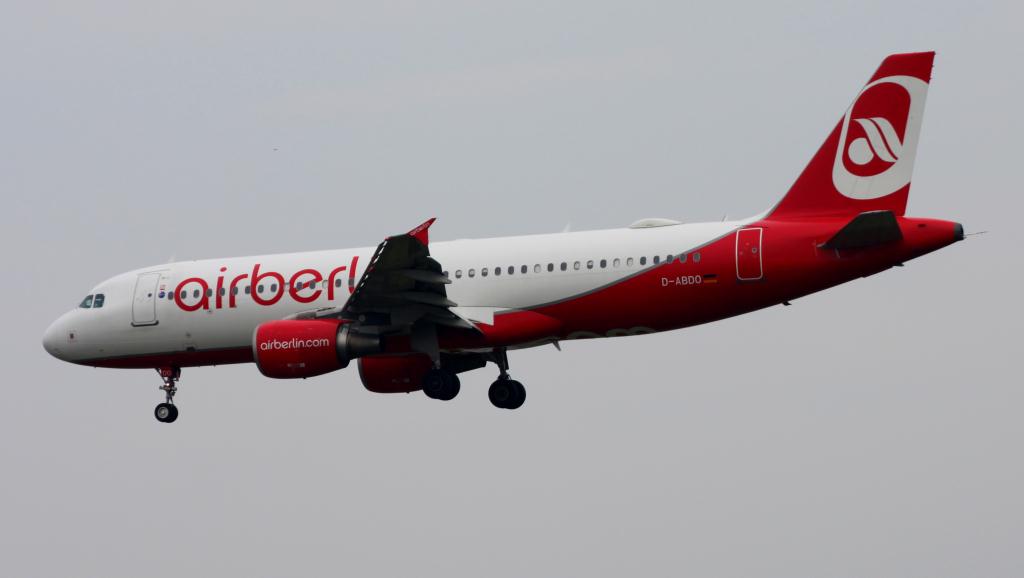 Photo of aircraft D-ABDO operated by Air Berlin