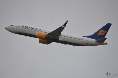 Photo of aircraft TF-ICY operated by Icelandair