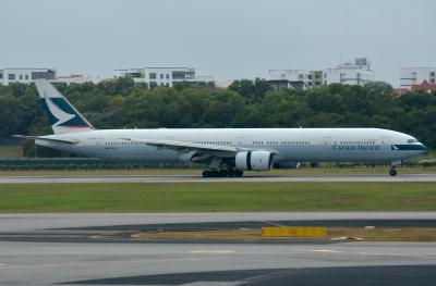 Photo of aircraft B-HNI operated by Cathay Pacific Airways
