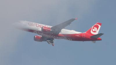 Photo of aircraft D-ABFE operated by Air Berlin