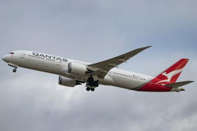 Photo of aircraft VH-ZNB operated by Qantas