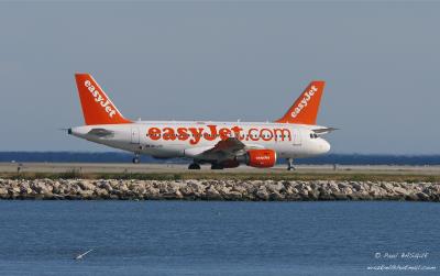 Photo of aircraft HB-JYC operated by easyJet Switzerland