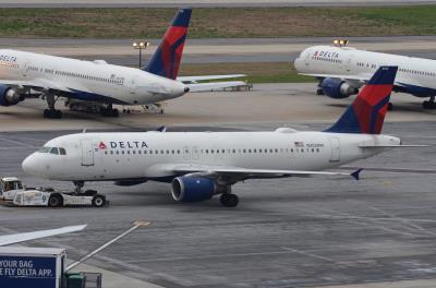 Photo of aircraft N352NW operated by Delta Air Lines