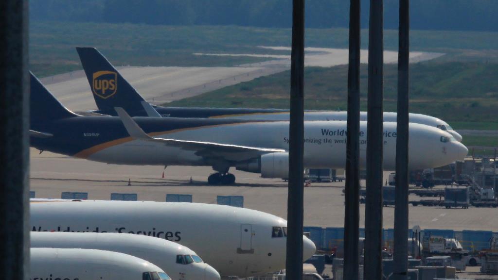 Photo of aircraft N356UP operated by United Parcel Service (UPS)