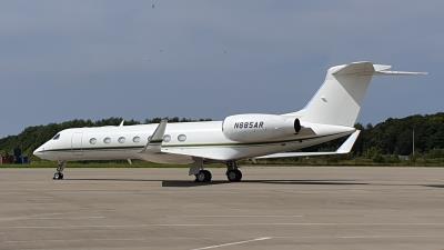 Photo of aircraft N885AR operated by ESSSEAEFF Aviation LLC