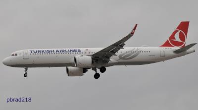 Photo of aircraft TC-LTB operated by Turkish Airlines