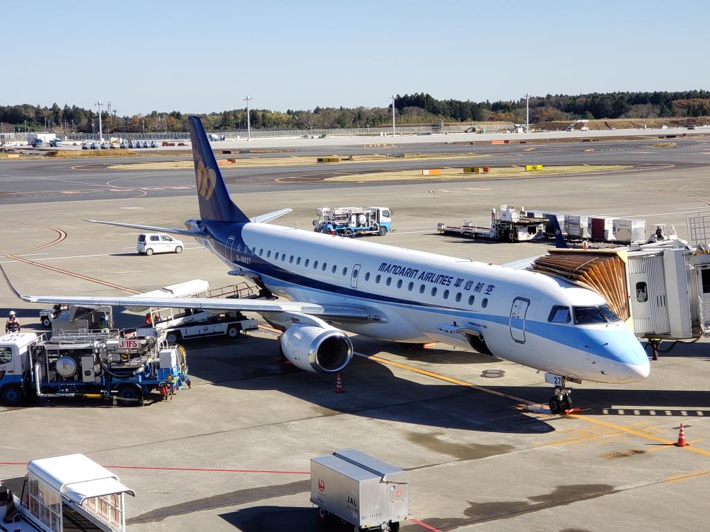 Photo of aircraft B-16827 operated by Mandarin Airlines