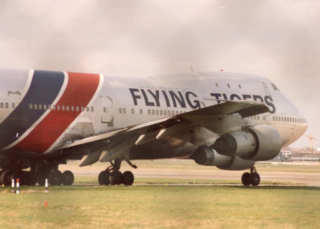 Photo of aircraft N808FT operated by Flying Tiger Line