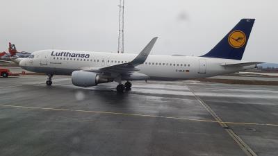 Image of aircraft registration D-AIUC - A A320-214(WL) operated by Lufthansa