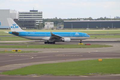 Photo of aircraft PH-AOB operated by KLM Royal Dutch Airlines