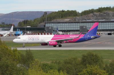 Photo of aircraft HA-LTG operated by Wizz Air