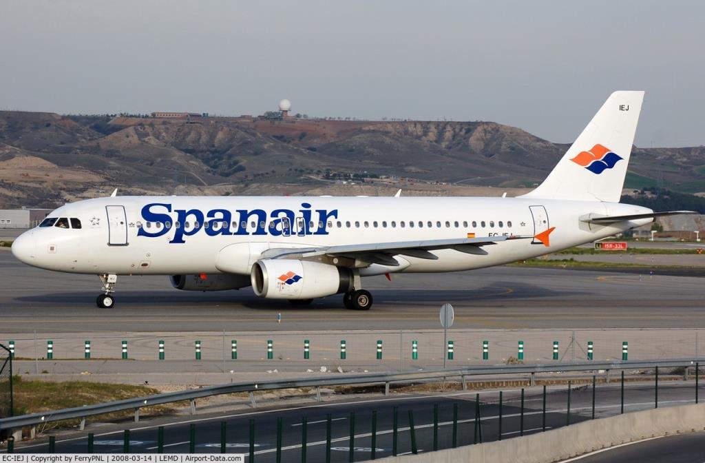Photo of aircraft EC-IEJ operated by Spanair