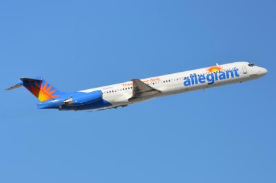 Photo of aircraft N886GA operated by Allegiant Air