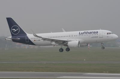 Photo of aircraft D-AIWE operated by Lufthansa