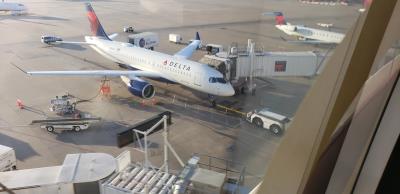 Photo of aircraft N110DU operated by Delta Air Lines