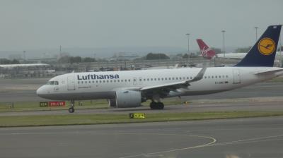 Photo of aircraft D-AINC operated by Lufthansa