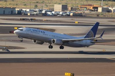 Photo of aircraft N68821 operated by United Airlines