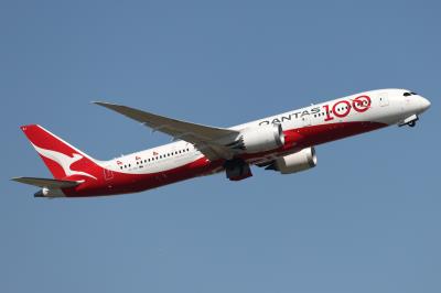 Photo of aircraft VH-ZNJ operated by Qantas