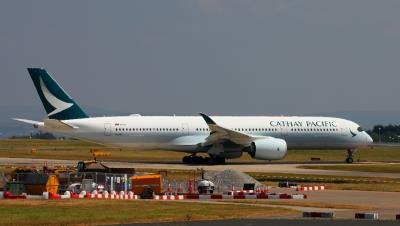 Photo of aircraft B-LRT operated by Cathay Pacific Airways