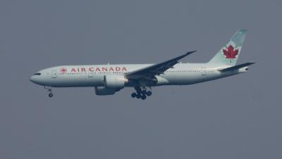 Photo of aircraft C-FIUF operated by Air Canada