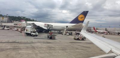 Image of aircraft registration D-ABYO - A 747-830 operated by Lufthansa
