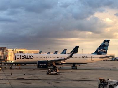 Photo of aircraft N2084J operated by JetBlue Airways