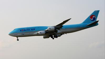 Photo of aircraft HL7637 operated by Korean Air Lines