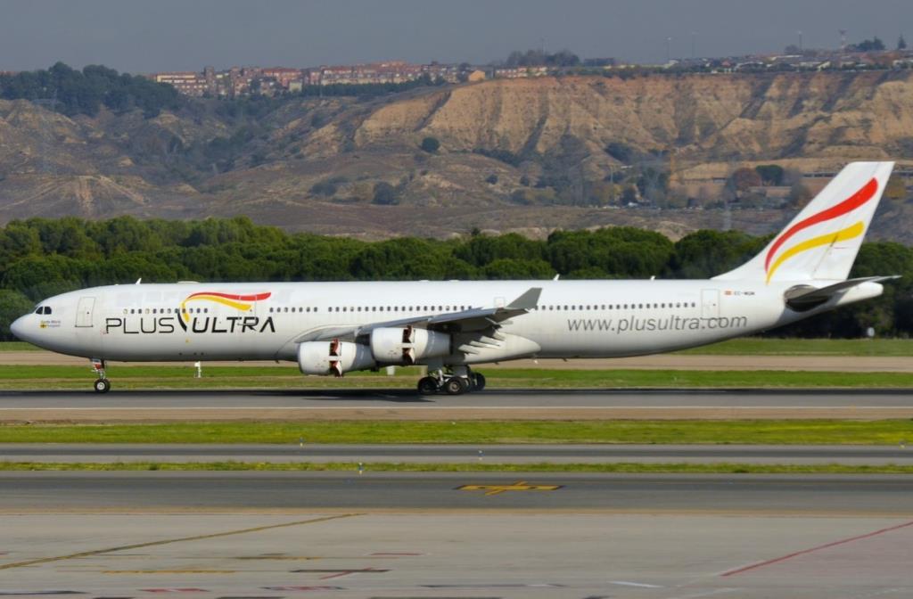 Photo of aircraft EC-MQM operated by Plus Ultra Lineas Aereas