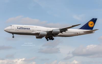Image of aircraft registration D-ABYS - A 747-830 operated by Lufthansa