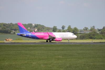 Photo of aircraft G-WUKA operated by Wizz Air UK