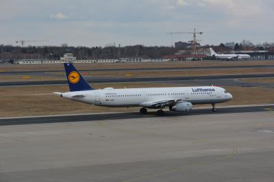 Image of aircraft registration D-AIDQ - A A321-231 operated by Lufthansa