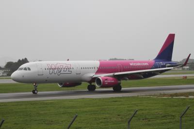 Photo of aircraft HA-LXE operated by Wizz Air