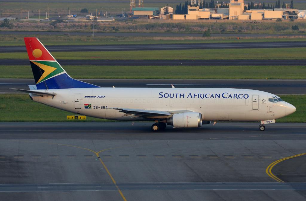Photo of aircraft ZS-SBA operated by South African Airways