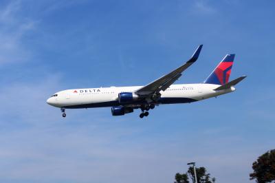 Image of aircraft registration N175DN - A 767-332(ER)(WL) operated by Delta Air Lines