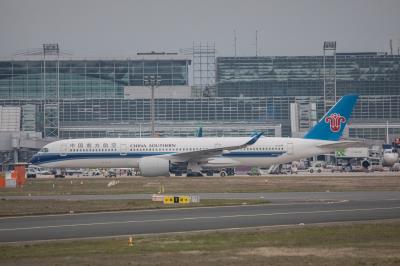 Photo of aircraft B-30A9 operated by China Southern Airlines